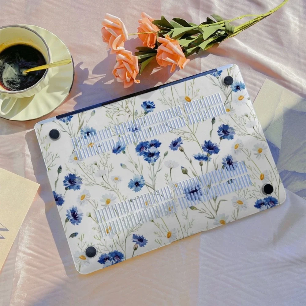 White Blue Daisy Laptop Case for Macbook Ret 15 A1398